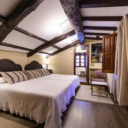 カーサ ブランダーリツ カントリーハウス サンタ・マリア・デ・アルスーア